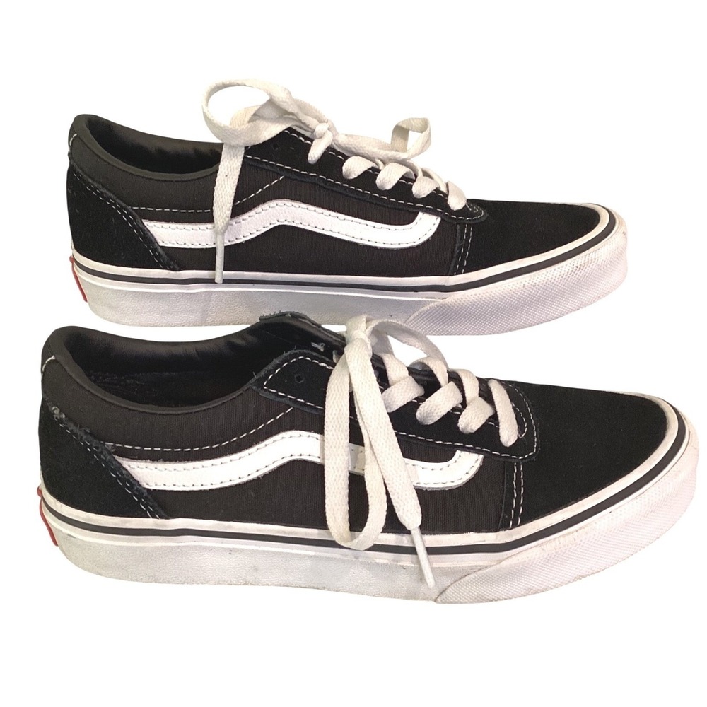 Vans Low Top Sneakers Black White Youth‎ Size 3 Canvas Suede VN0A38J9IJU